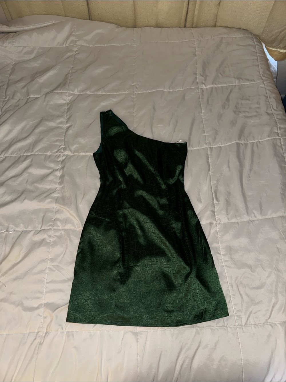 Lulu's One-Shoulder Dark Green Satin Mini Dress - Picture 1 of 2